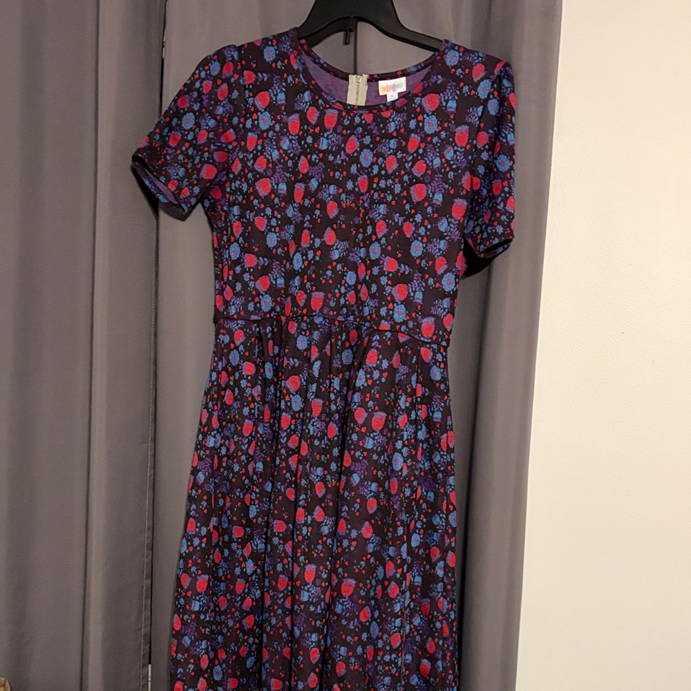 Lularoe - XL - Floral Patterned Dress with Short Sleeves